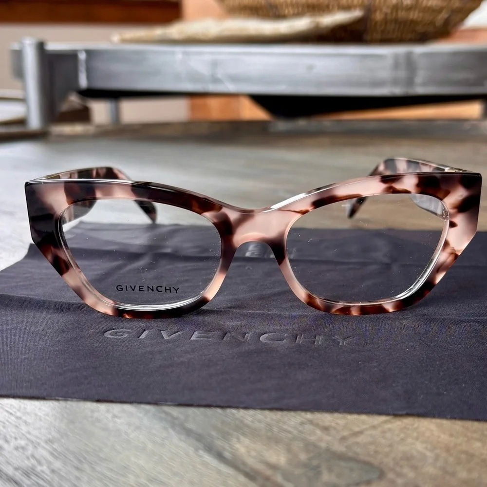 GIVENCHY GV50059 NWT Tortoiseshell Eyeglasses 52-18-135 Gold Logo Frames NEW